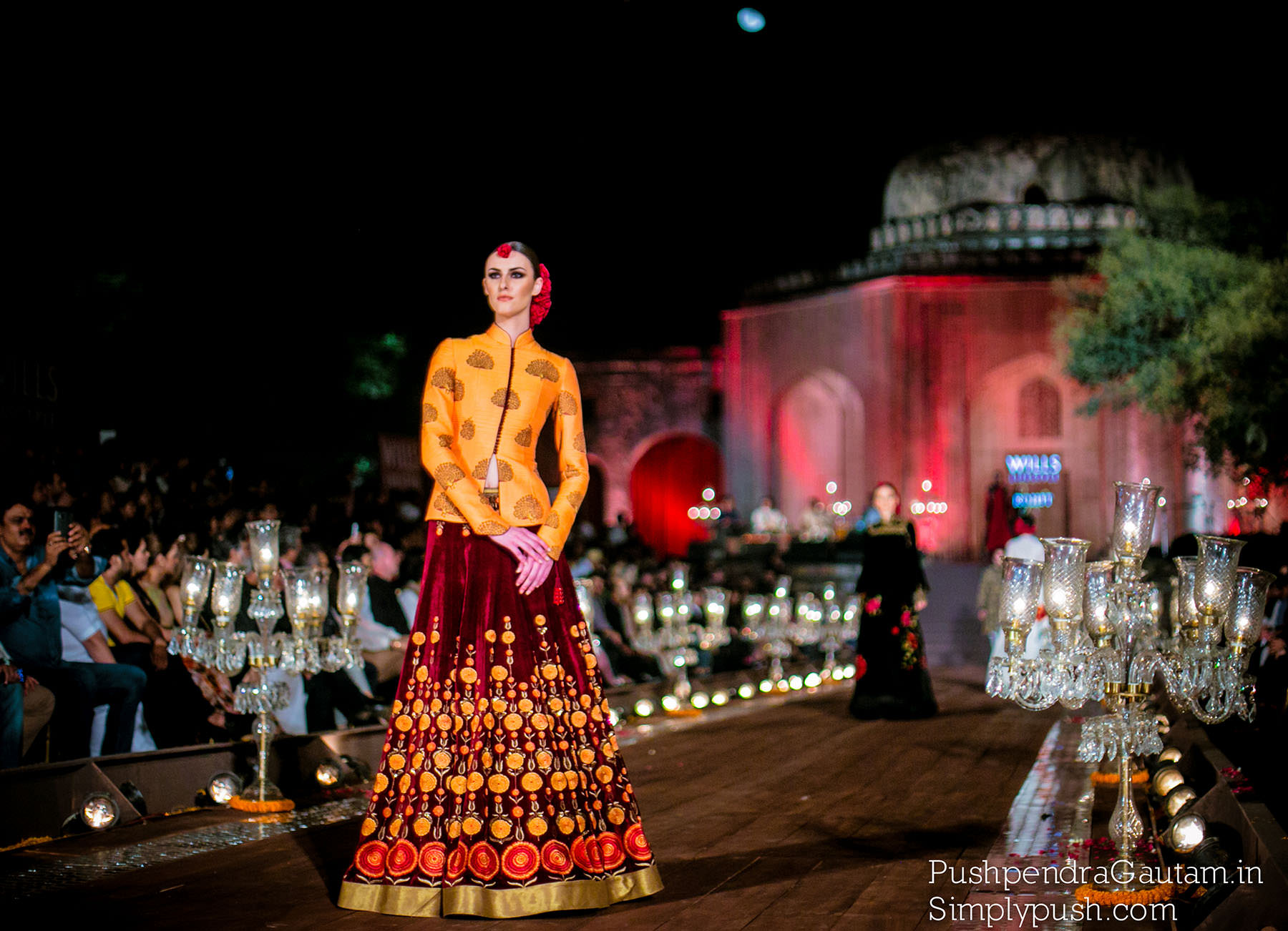 Rohit-bal-grand-finale-wifwss15-quli-khan-tomb-mehrauli-kutub-minar-show-at-wills-lifestyle-india-fashion-week-ss15-Rohit-bal-fashion-show-india-at-wills-india-fashion-week-pushpendragautam-pics-event-photographer-india